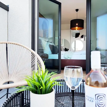 Διαμέρισμα Penthouse Mit Outdoor-sauna & Pool *