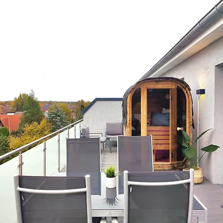 Exklusives Penthouse Mit Outdoor Sauna Und Whirlpool In Wunschtemperatur
