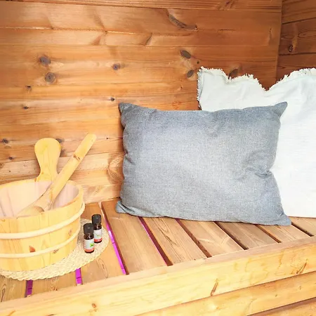 Exklusives Penthouse Mit Outdoor Sauna Und Whirlpool In Wunschtemperatur דירה