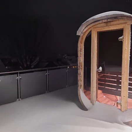 Exklusives Penthouse Mit Outdoor Sauna Und Whirlpool In Wunschtemperatur * בורגוודל